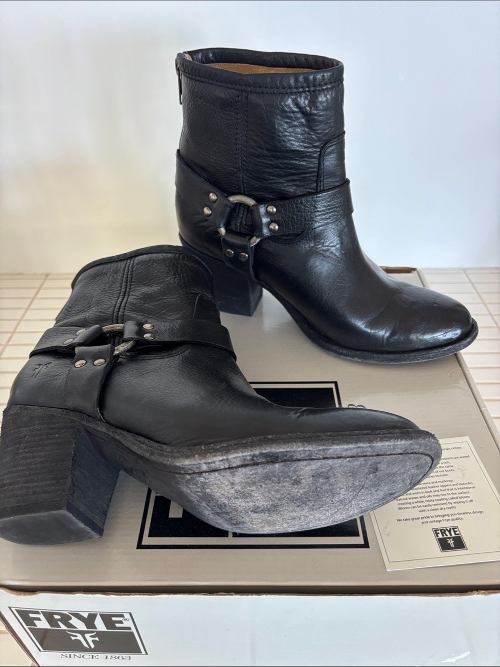 Frye Black Leather Tabitha Harness Ankle Booties 9M - Picture 5 of 10